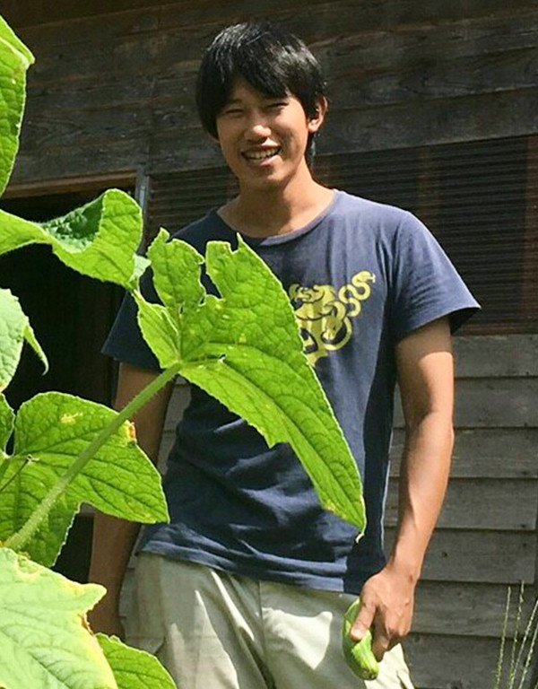 霜下 靖允